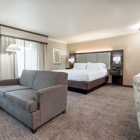 Holiday Inn Auburn By Ihg Esterno foto