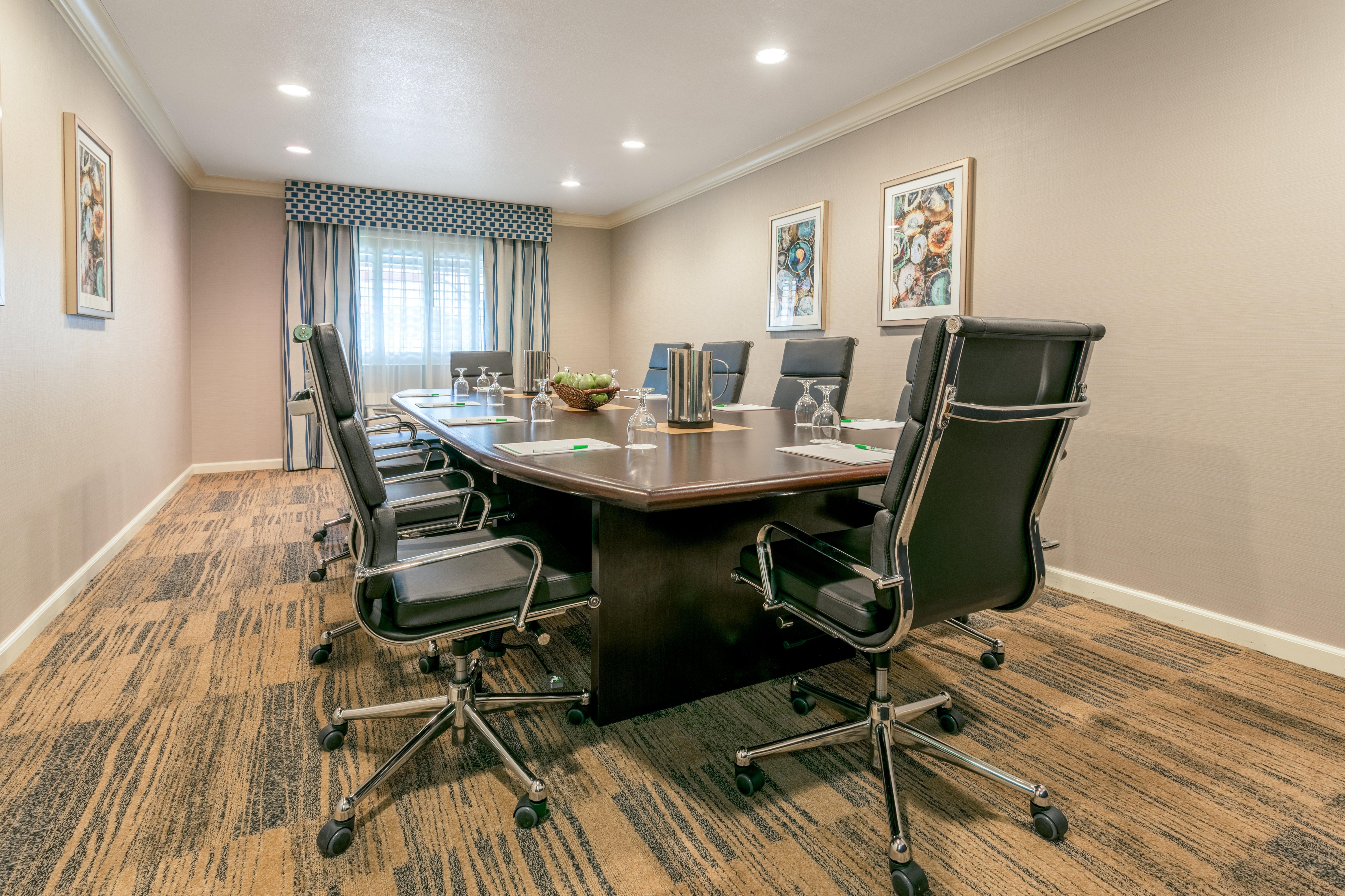 Holiday Inn Auburn By Ihg Esterno foto