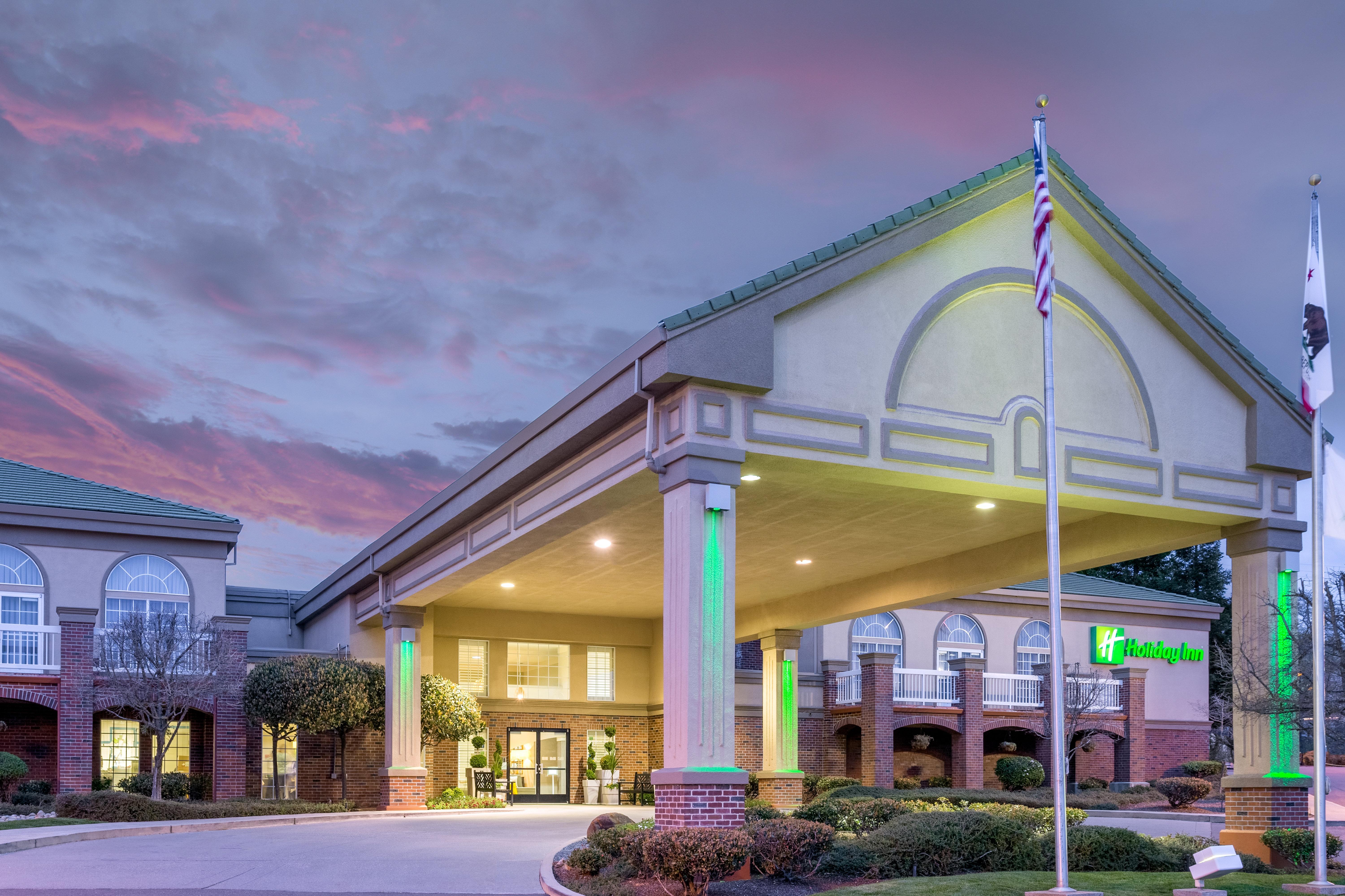 Holiday Inn Auburn By Ihg Esterno foto