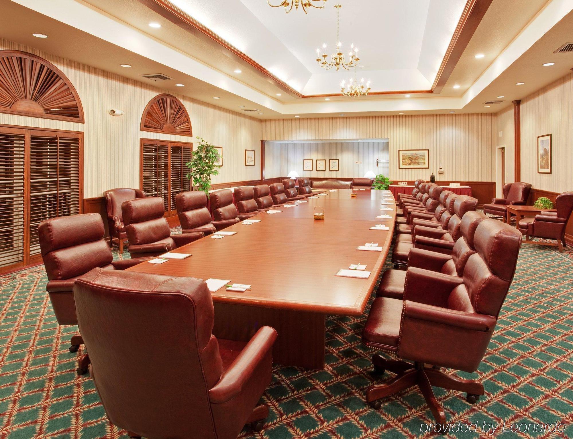 Holiday Inn Auburn By Ihg Esterno foto