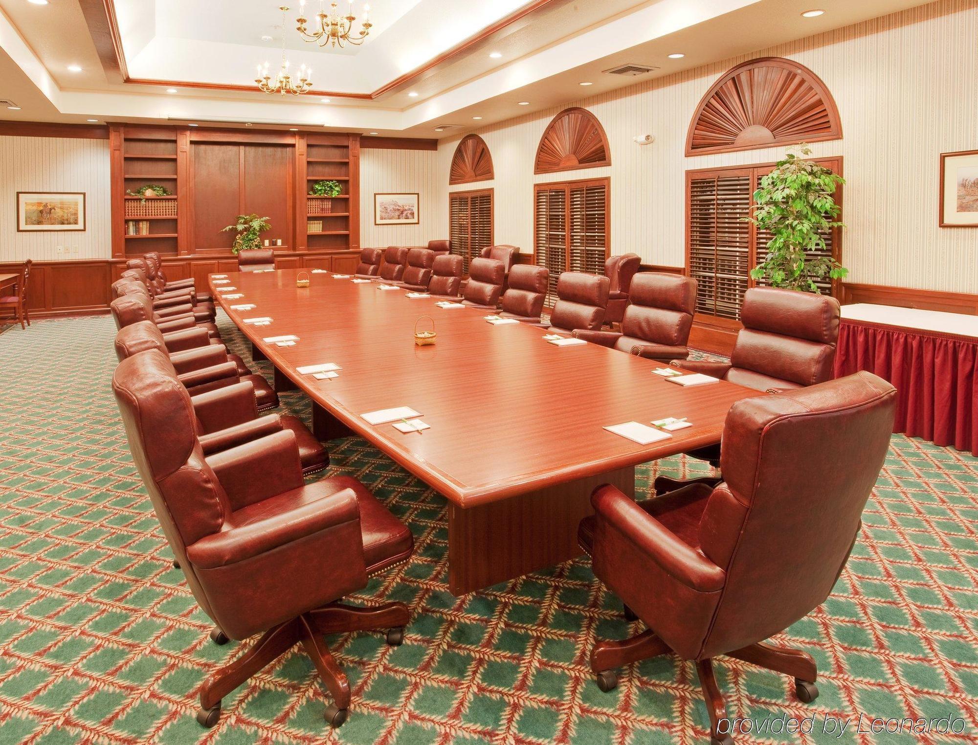 Holiday Inn Auburn By Ihg Esterno foto